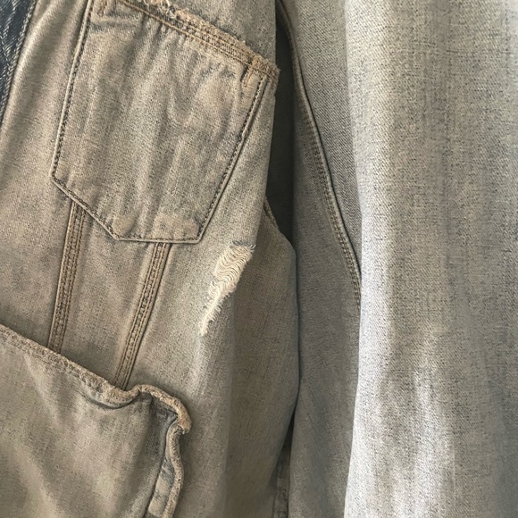 Boyfriend Ripped Light-Wash Jean Jacket - Picture 5 of 7